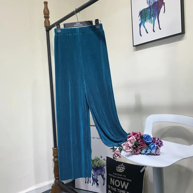Versatile Thin Women's Trousers with Elastic Waist, Loose Ice Silk Pleated Trousers, Slim Wide-Leg Trousers, Casual Yoga Trousers - Image 11