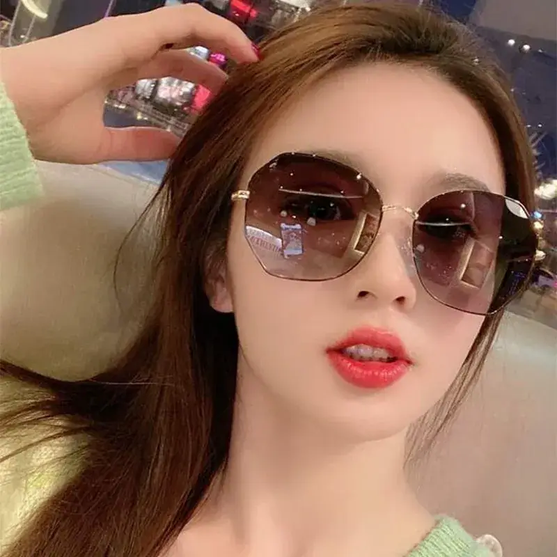 Korean Style UV400 Sunglasses for Women - Image 6