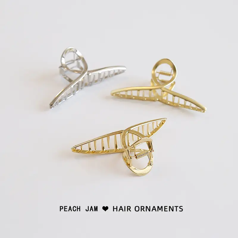 Golden Retro Hair Clip for Women - Image 8