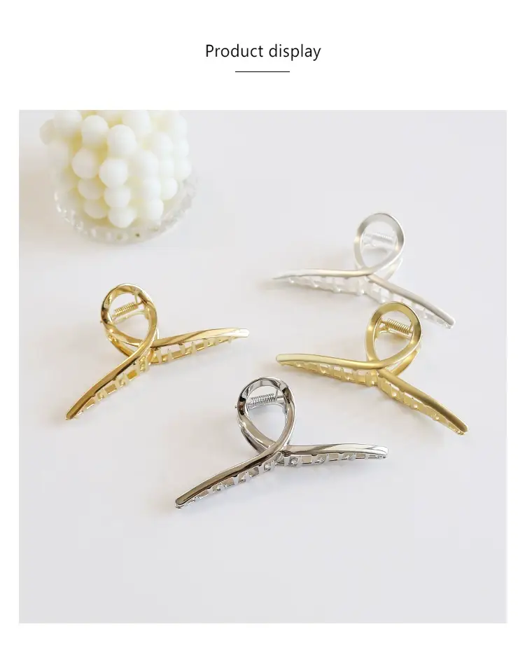 Golden Retro Hair Clip for Women — feature 3
