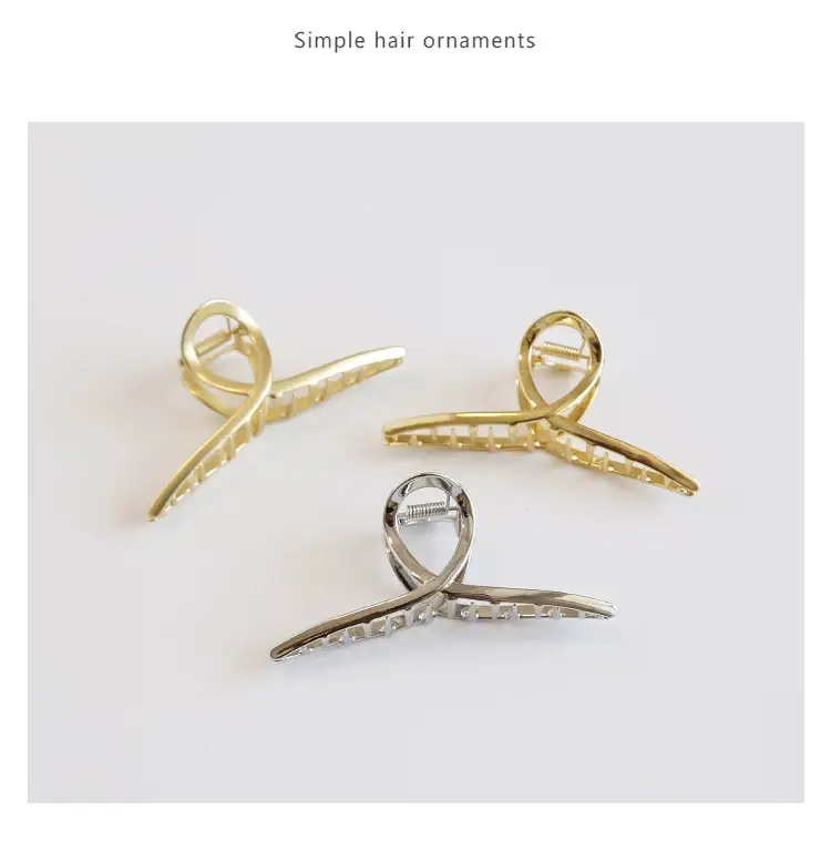 Golden Retro Hair Clip for Women — feature 6