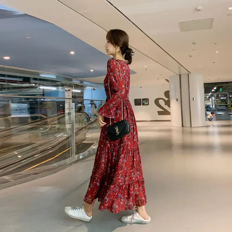 Long Red Floral V-Neck Skirt Suit for Women - Image 5