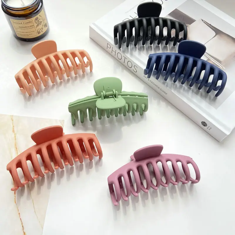 Super Practical Sweet Frosted Color Grab Clips for Women - Image 5