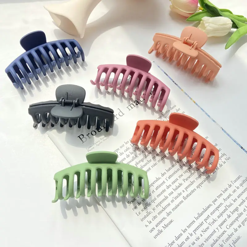 Super Practical Sweet Frosted Color Grab Clips for Women - Image 6