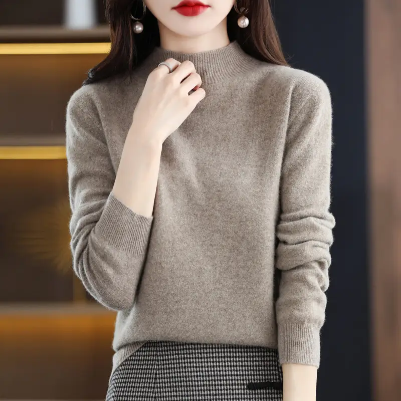 2025 Women Black Knitted Sweater Low Round Neck — feature 3