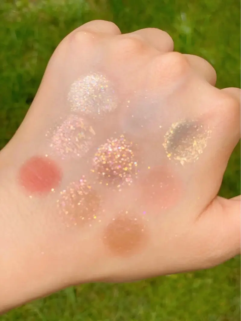Coco Veins Dikalu Sunset Nine-Color Eye Shadow Palette — feature 7
