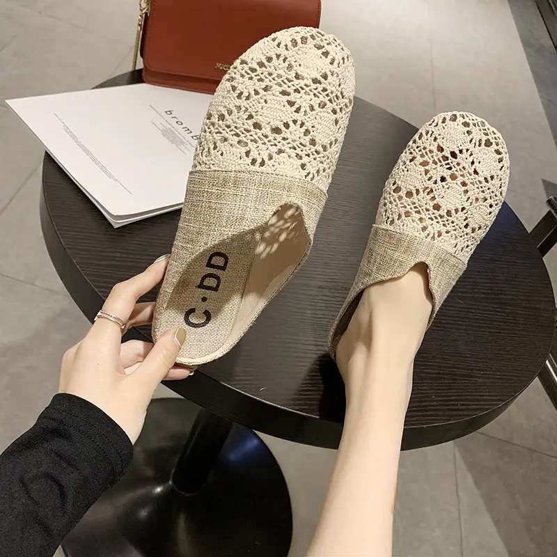 Slippers Women's 2020 New Korean Style Shallow Mouth Hollow Straw Breathable Soft Bottom Comfortable Flat Sandals for Students