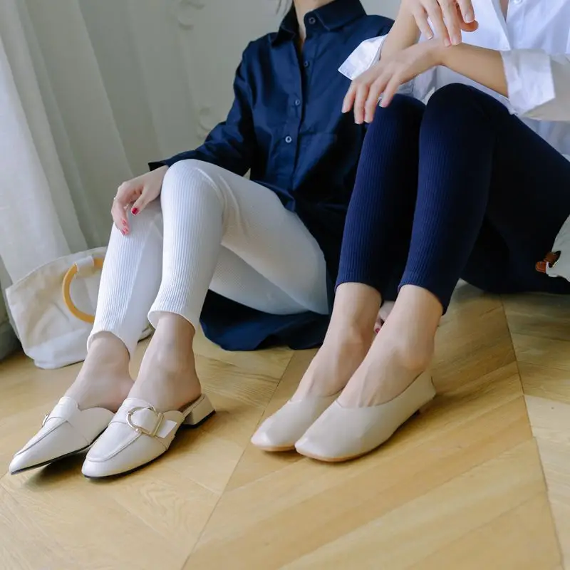 Women's Black Slim Fit Cotton Leggings All Season