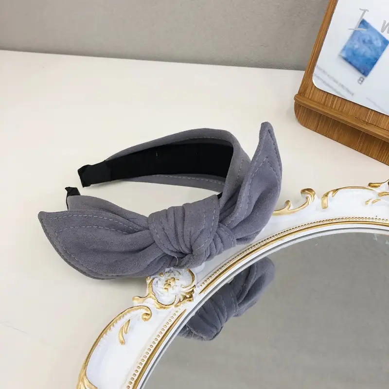 Velvet Bow Headbands for Women with Wide Bristles - Image 4