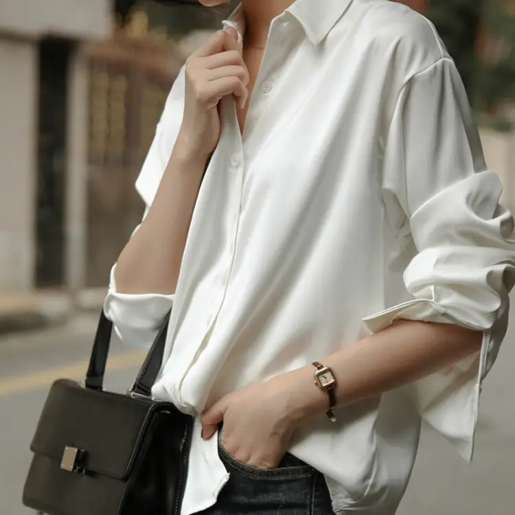 White Mercerized Satin Women's Shirt Small - Image 5