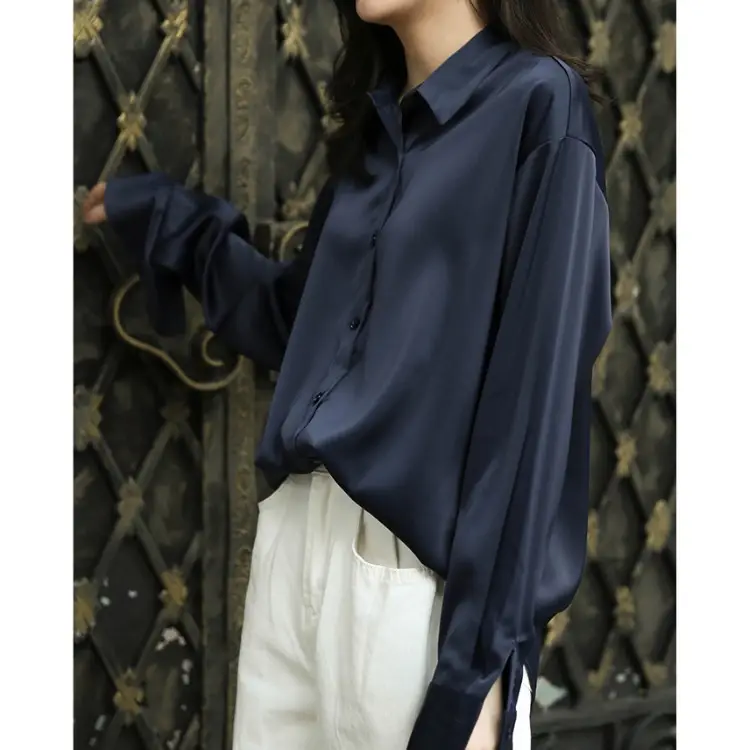 White Mercerized Satin Women's Shirt Small - Image 6