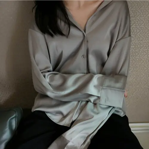 White Mercerized Satin Women's Shirt Small - Image 2