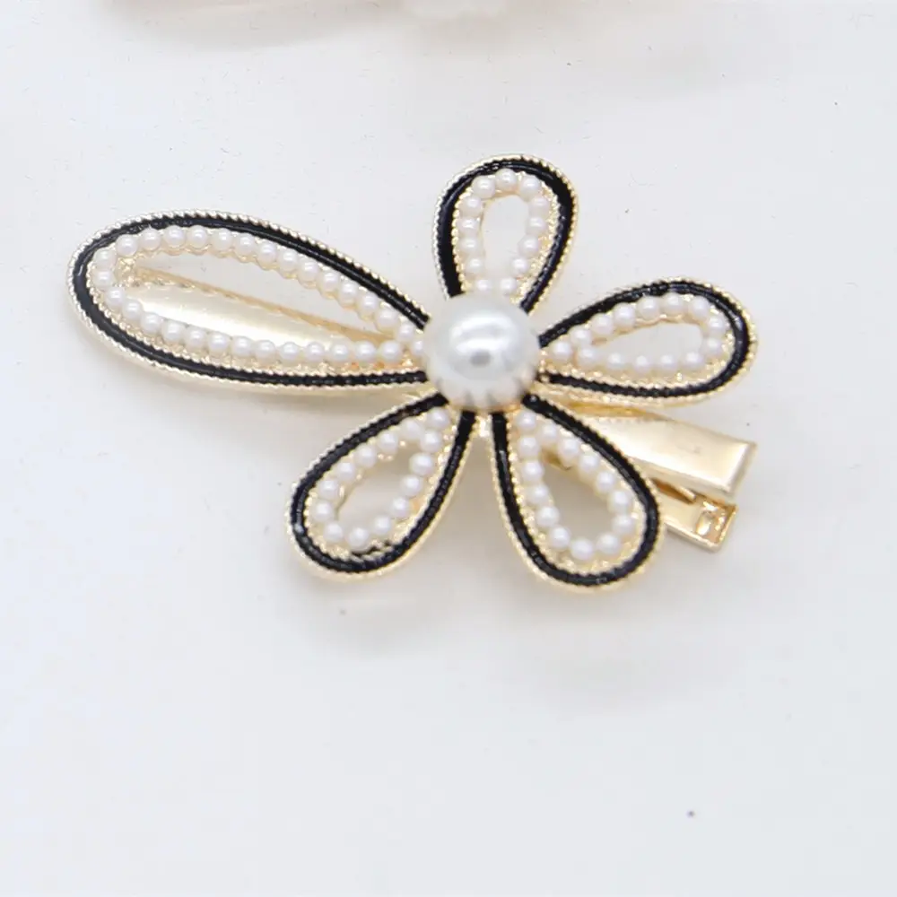 Sweet Double Heart Diamond Rice Pearl Hairpin for Women - Image 6