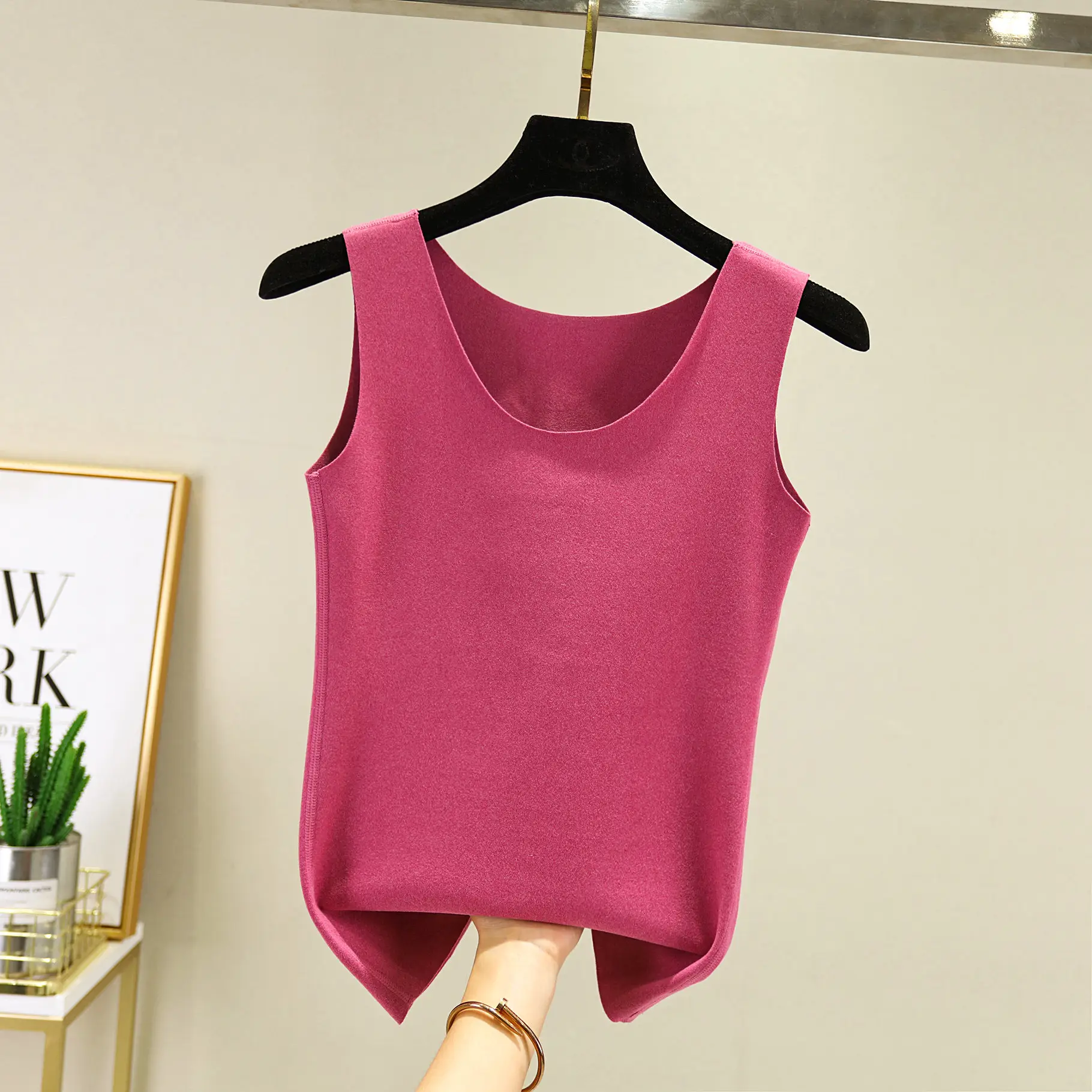 Red Velvet Sleeveless Vest for Women - Image 4