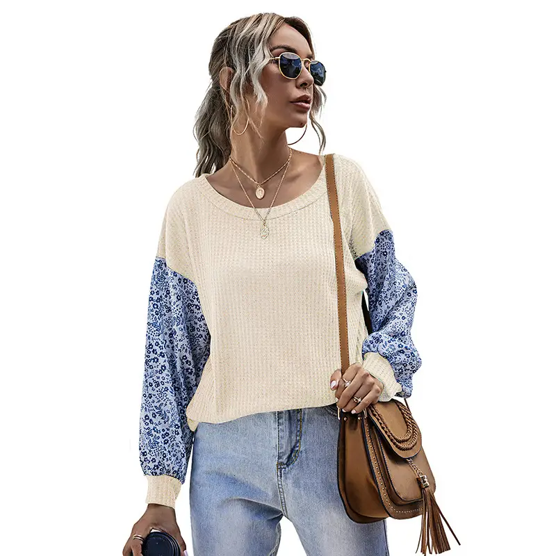 Women's Blue Knitted Long Sleeve T-Shirt with Knee Patch Jeans - Image 5
