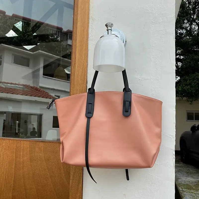 Large Capacity Women's Tan Tote Bag with Strap — feature 1