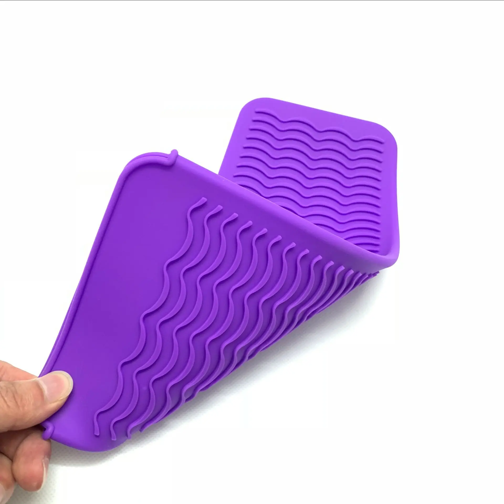 Purple Silicone Hair Straightener Heat Insulation Sleeve - Image 6