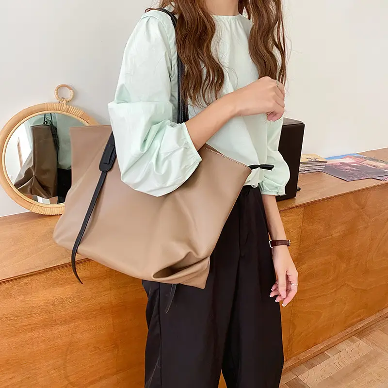 2026 Korean Style Waterproof Pu Leather Tote Bag for Women - Image 6