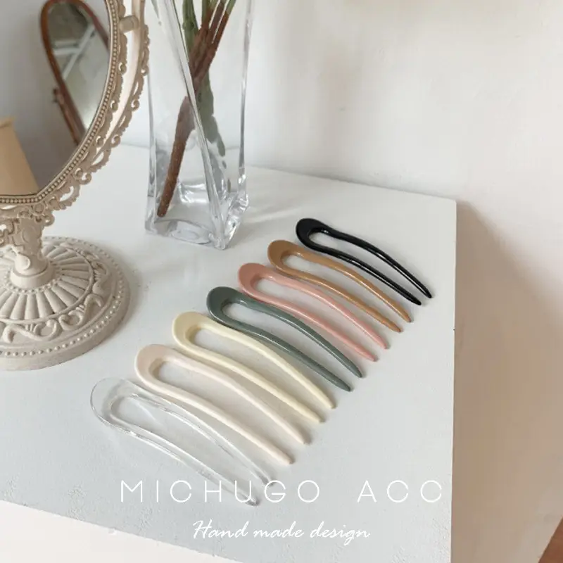 Modern U-Shaped Acrylic Hairpin for Daily Wear - Image 9