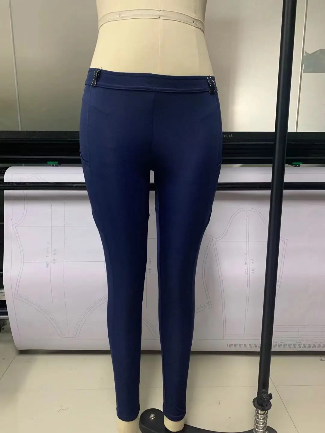 2025 European Noble Equestrian Pants Stretch Hip Women's Casual Pants — feature 14