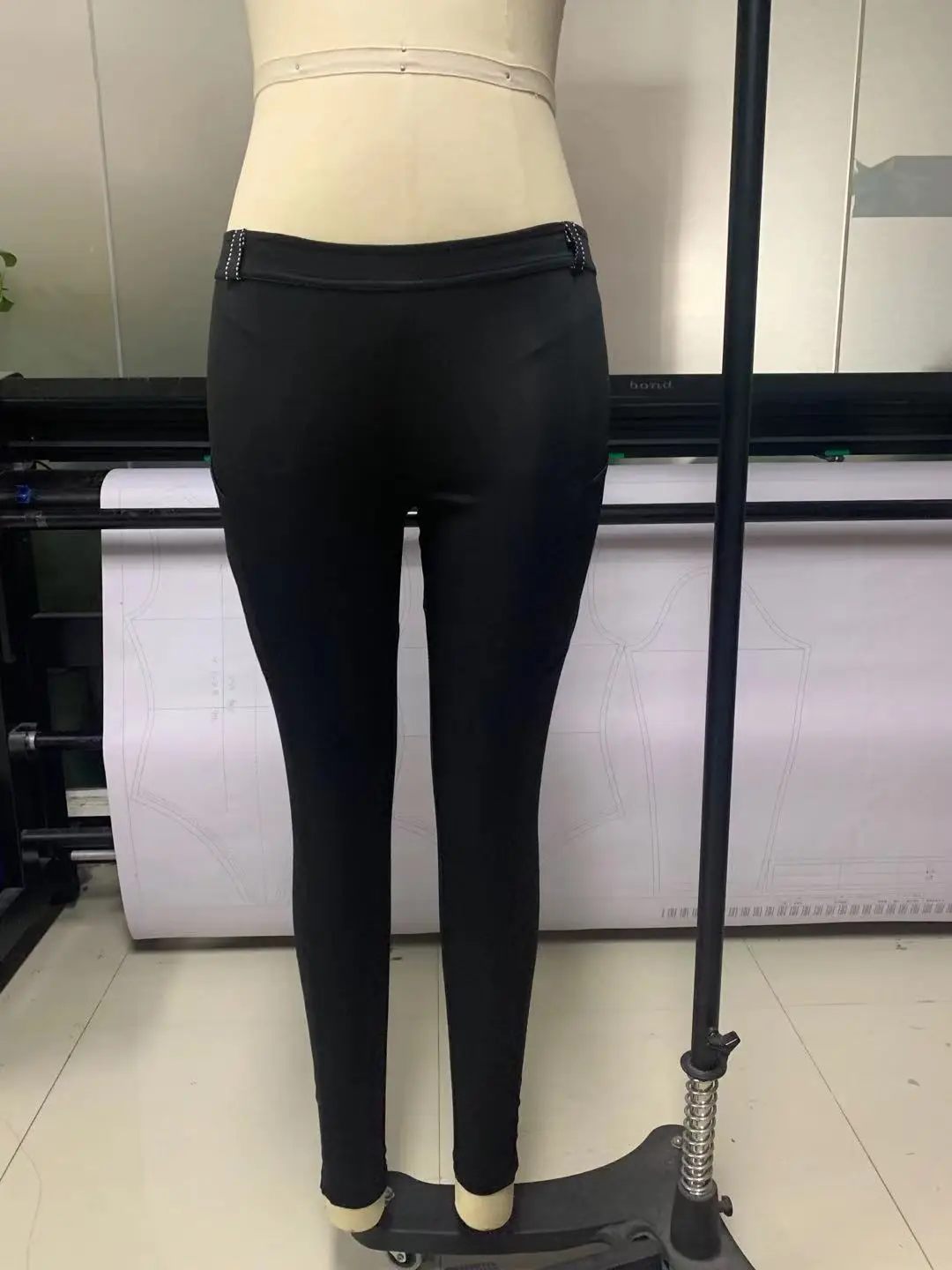 2025 European Noble Equestrian Pants Stretch Hip Women's Casual Pants — feature 15