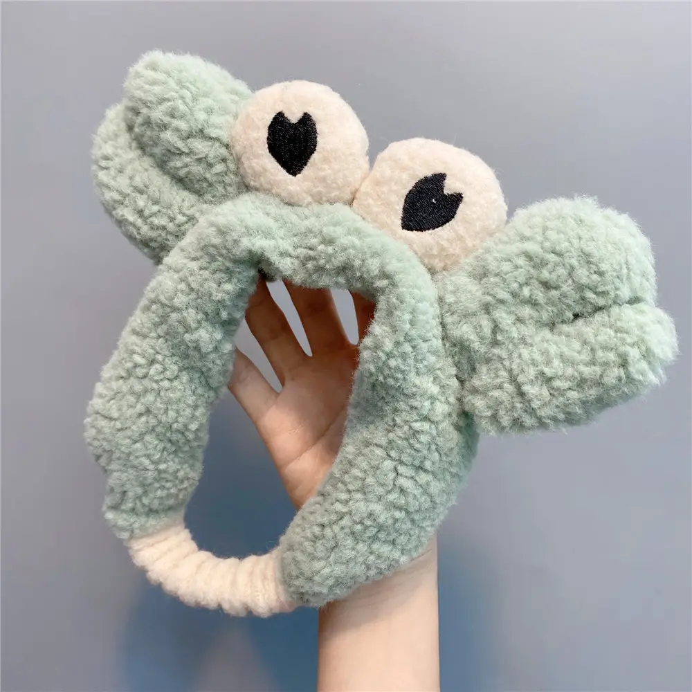 Plush Crab Hair Band with Cute Face Design for Women - Image 3