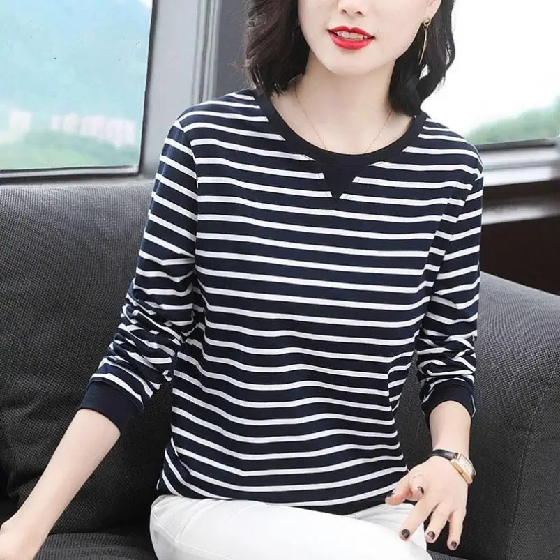 Long Sleeve Striped T-Shirt Women Large 2022 - Image 7
