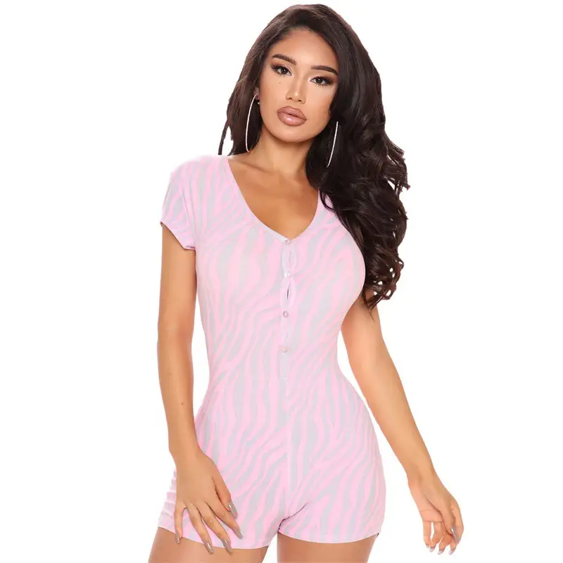 Women Printed Lipstick Pajamas Black Shorts Set - Image 5