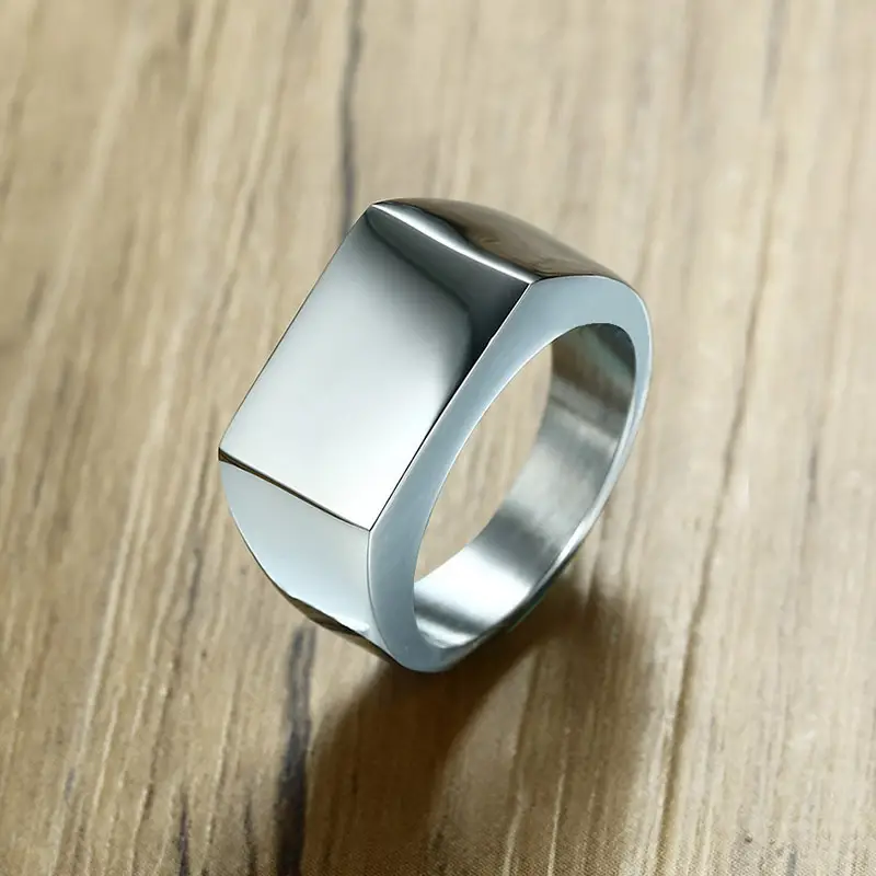 Stainless Steel Men's Ring Gold Tone Smooth Edge - Image 2
