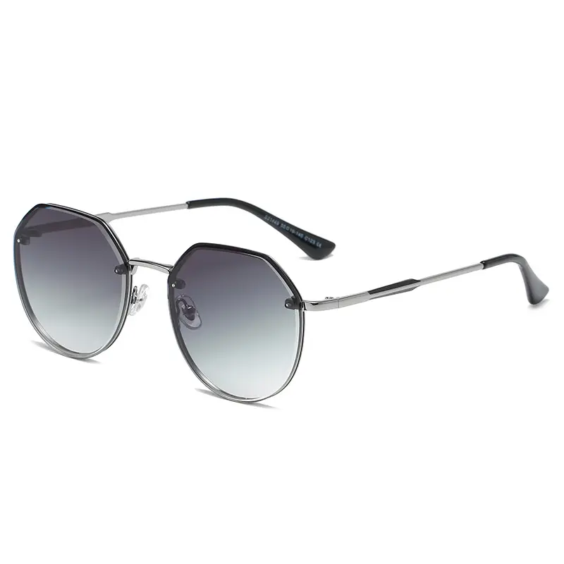 Women's Gradient Metal Sunglasses Street Fashion - Image 4