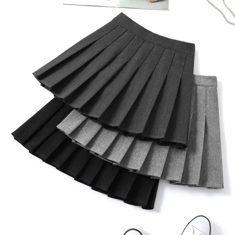 Black Pleated Woolen Skirt Large Women - Image 5
