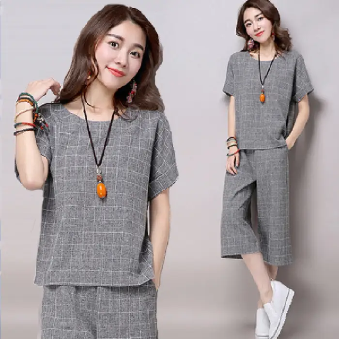 Plus-Size Women's Gray Checkered Two-Piece Outfit - Image 4