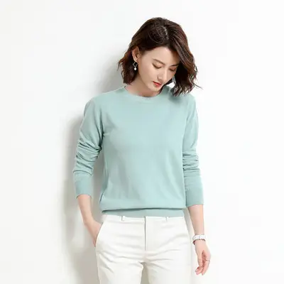 Women's White Round Neck Slim Sweater Large - Image 8