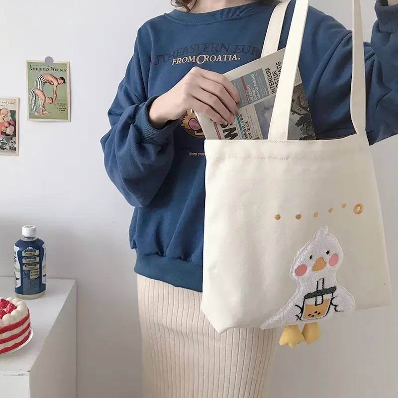 Yeyu Japanese Korean Duck Embroidered Canvas Shoulder Bag - Image 7