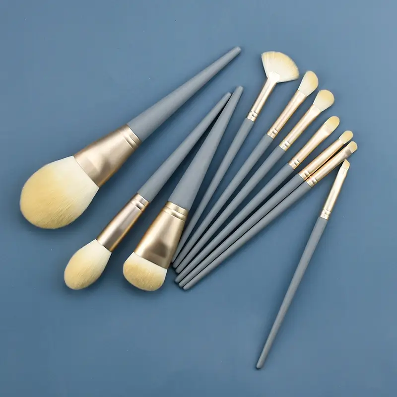 10 Piece Gold Brush Makeup Set for Blending & Contouring - Image 6