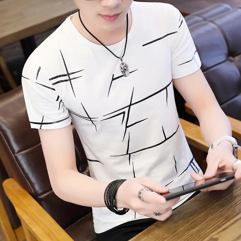 Men White Graphic T-Shirt Short Sleeve Round Neck Summer Wear