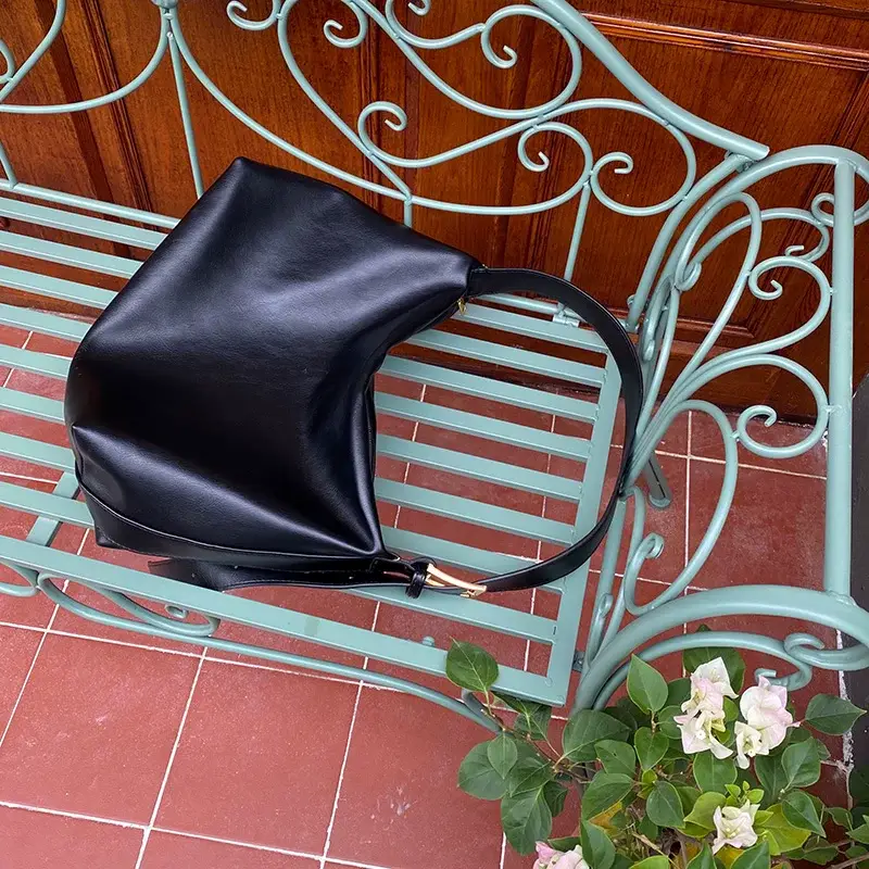 Large Capacity Soft Leather Shoulder Bag for Women — feature 23