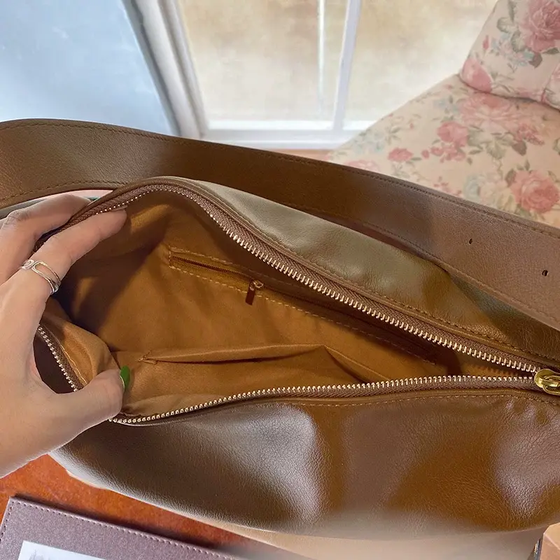 Large Capacity Soft Leather Shoulder Bag for Women — feature 8