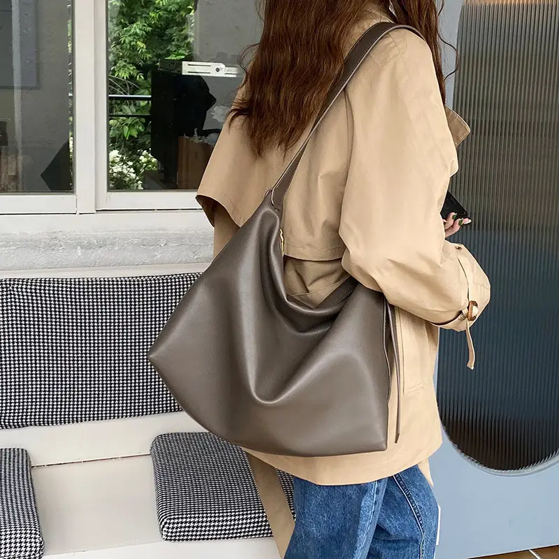 Large Capacity Soft Leather Shoulder Bag for Women - Image 2