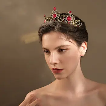 Vintage European Crown Gold Rhinestone Alloy Party Headdress — feature 17
