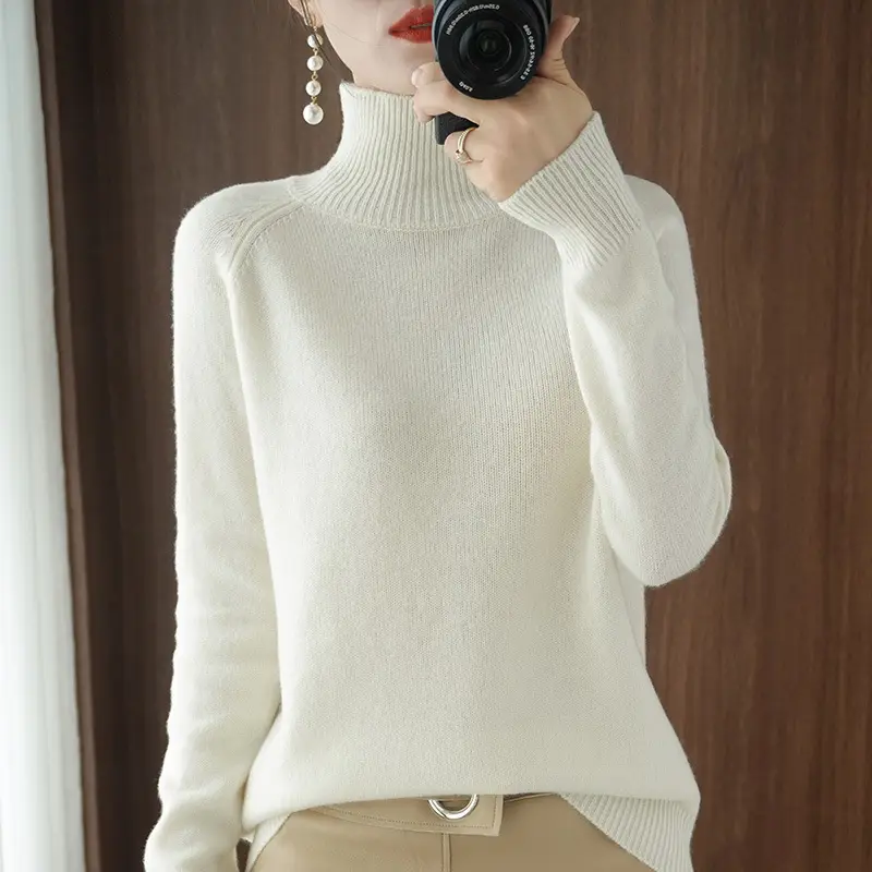 Women's White Knit Turtleneck Sweater Large Winter Wear - Image 5