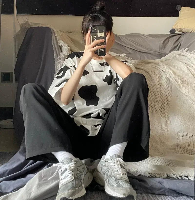 Cow Print Loose T-Shirt Unisex Bf Style 2026 — feature 10
