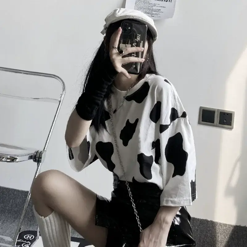 Cow Print Loose T-Shirt Unisex Bf Style 2026 — feature 4