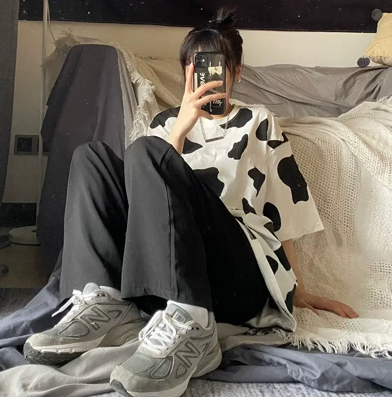 Cow Print Loose T-Shirt Unisex Bf Style 2026 — feature 9