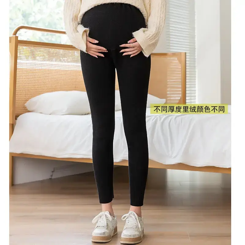 Pregnant Women's Black Fleece Leggings Plus Size - Image 3