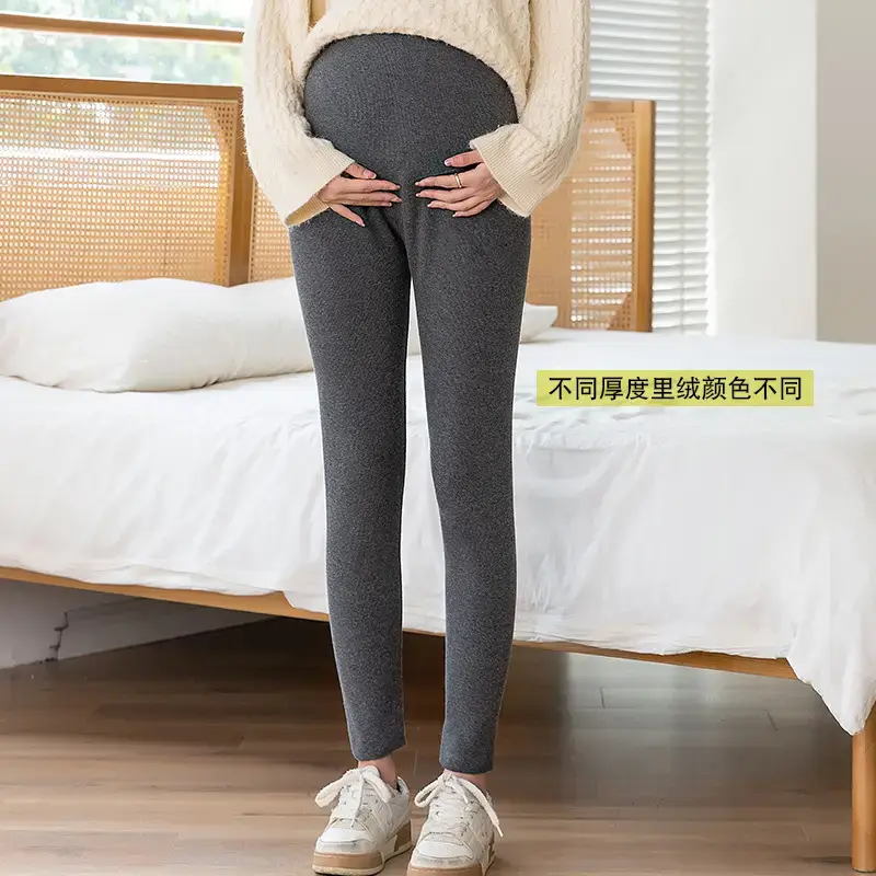 Pregnant Women's Black Fleece Leggings Plus Size - Image 4
