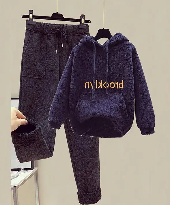 Women Brown Fleece Hoodie Set with Pocket - Image 5