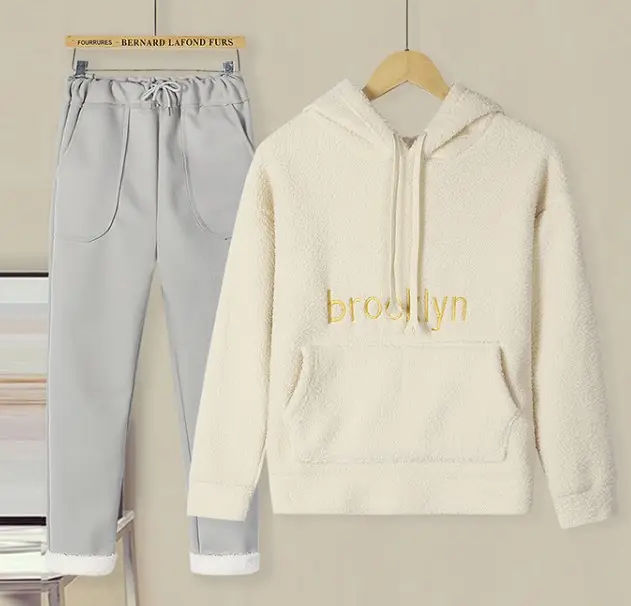Women Brown Fleece Hoodie Set with Pocket - Image 7