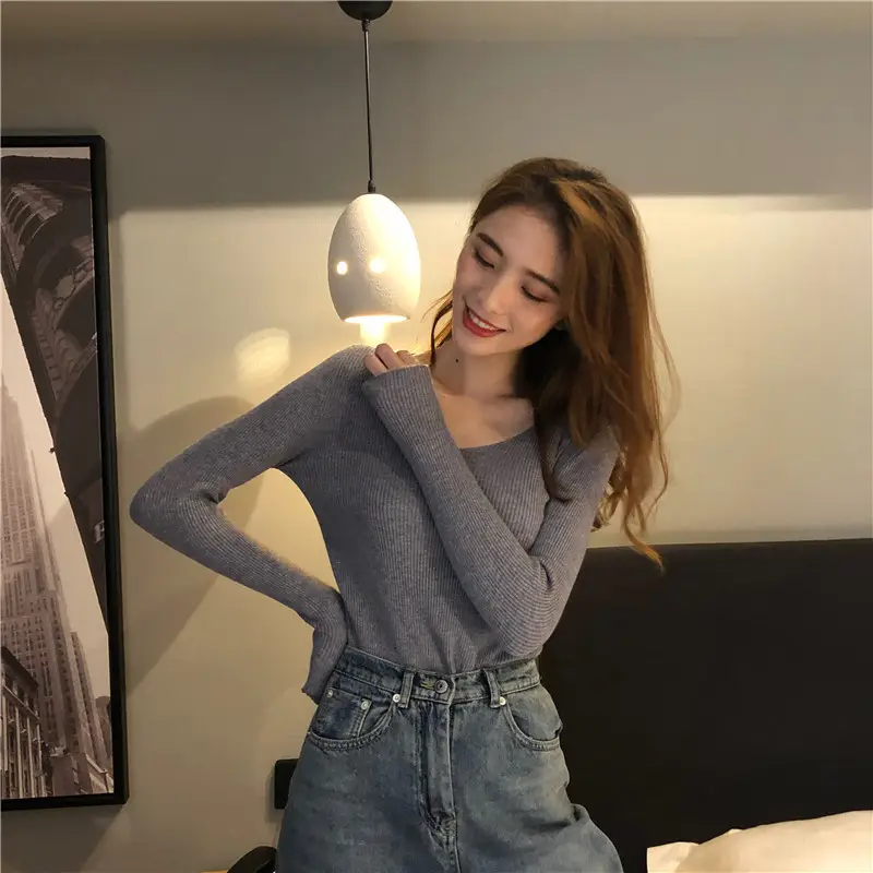 2025 Women's Long Sleeve V-Neck Knitted Sweater Beige - Image 3