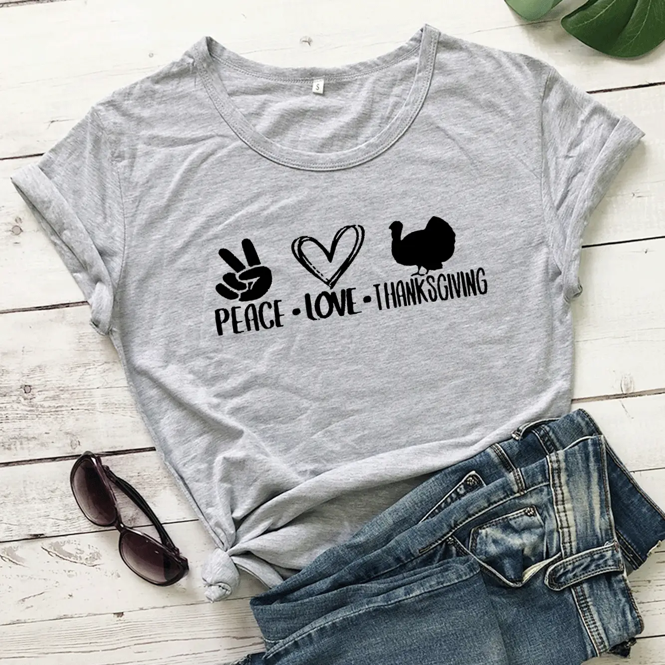 Peace Love Thankgiving T-Shirt Green Short Sleeve